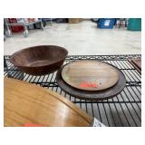 LOT OF TRAYS / BOWL