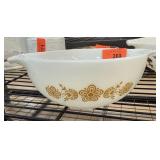 PYREX GLASS BOWL BUTTERFLY GOLD PATTERN