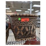 VINTAGE BASKET