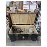 PRETTY LACQUER CHINESE HIGH RELIEF TRUNK