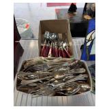 LARGE LOT OF FLATWARE SILVERPLATE