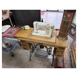 VINTAGE SEWING MACHINE & CABINET NECCHI