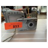 SONY CYBERSHOT DIGITAL CAMERA