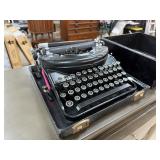 VINTAGE TYPEWRITER 1930S REMINGTON NOISELESS VINTAGE TYPEWRITER 1930S REMINGTON NOISELESS