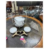 KATE SPADE DISHES MID CENTURY PLATE HOLDER+ KATE SPADE DISHES MID CENTURY PLATE HOLDER+