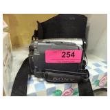 SONY HANDYCAM VIDEO CAMERA SONY HANDYCAM VIDEO CAMERA