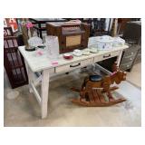WHITE DESK W 2 DRAWERS NICE WHITE DESK W 2 DRAWERS NICE