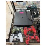 PLAYSTATION 4 PS4 GAME SYSTEM W 4 CONTROLLERS