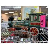 VINTAGE JAPANESE TIN LITHO BATTERY OP TRAIN