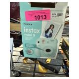 GUJI INSTAX MINI 9 INSTANT CAMERA POWERS