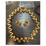 MATCHED SET LARGE NECKLACE & EARRINGS