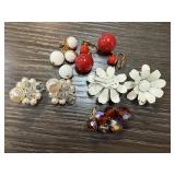 LOT OF EARRINGS