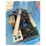 LARGE LOT OF MEGA BLOKS DRAGONS LARGE LOT OF MEGA BLOKS DRAGONS