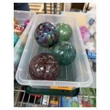4PC ART GLASS ORBS / ORNAMENTS 4PC ART GLASS ORBS / ORNAMENTS
