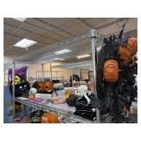 LARGE LOT OF HALLOWEEN DECOR LARGE LOT OF HALLOWEEN DECOR