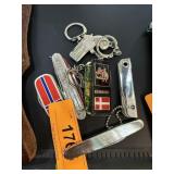 LOT OF MIXED POCKET KNIVES / KEYCHAINS