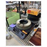 KODAK CAROUSEL 4200 SLIDE PROJECTOR & CAROUSELS
