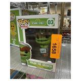 POP VINYL FIGURE SESAME STREET OSCAR THE GROUCH 03