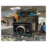 POLAROID COLORPACK II INSTANT CAMERA