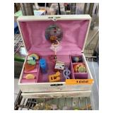 VINTAGE MUSICAL BALLERINA JEWELRY BOX