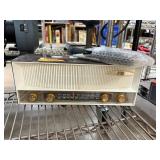 VINTAGE AIRLINE RADIO GTM-1666A