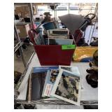 LARGE LOT OF VINTAGE POSTCARDS W HANDLED BASKET