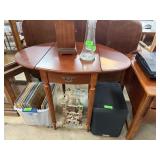 VINTAGE DROP LEAF SIDE TABLE W DRAWER