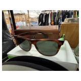 VINTAGE RAY-BAN WAYFARER 2 SUNGLASSES