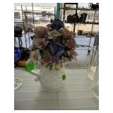 SAN FRANCISCO MUSIC BOX CO PORCELAIN FLOWER BASKET