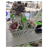 CAPODIMONTE PORCELAIN FLOWERS BASKET