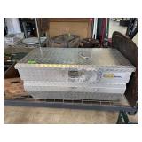 DIAMOND PLATE TRUCK TOOLBOX TOOL BOX