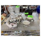 VINTAGE TEA SET / CHINA