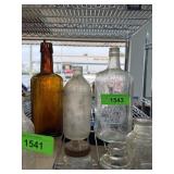 3PC VINTAGE / ANTIQUE GLASS BOTTLES GORDON