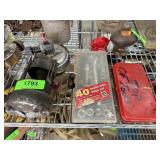 VINTAGE COLEMAN STOVE / TOOLS