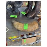 ANTIQUE POWDER HORN
