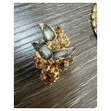VINTAGE AUSTRIAN BROOCH / PIN