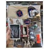 LOT OF MIXED VINTAGE MILITARY PHOTOS / PATCHES +