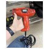 BLACK & DECKER HEAT GUN POWERS ON