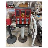 COIN OP CANDY DISPENSER NO KEYS