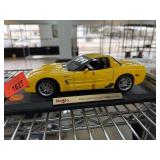 MAISTO CHEVROLET CORVETTE CONVERTIBLE CAR
