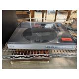 SONY RECORD PLAYER / TURNTABLE W SOME RECORDS