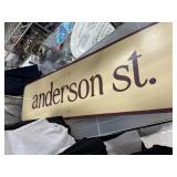 ANDERSON ST SIGN
