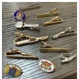 LOT OF VINTAGE TIE CLASPS