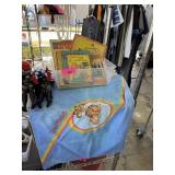 LOT OF VINTAGE KIDS BOOKS / GARFIELD PILLOWCASE