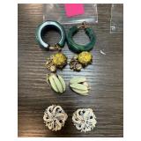 4 PAIRS OF EARRINGS