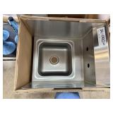 NEW STAINLESS STEEL KITCHEN SINK