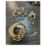 4PC BROOCH / PIN LOT