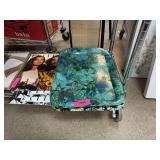 LOT OF METAL FOLDING TV TRAYS