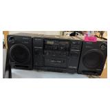 SONY RADIO STEREO BOOMBOX CD PLAYER