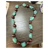 TURQUOISE CHUNKY NECKLACE